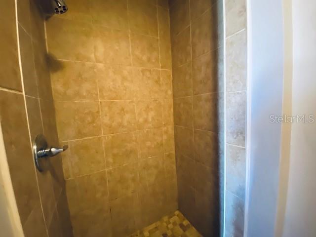 Building Photo - 9718 N Nebraska Ave