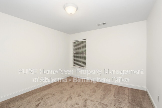Building Photo - 456 Highland Cove Dr