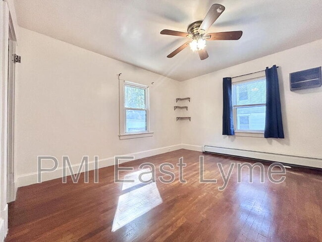 Building Photo - 261 Boswell Ave
