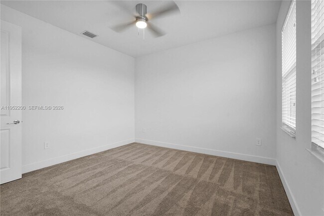 Building Photo - 4422 SW 122nd Ter