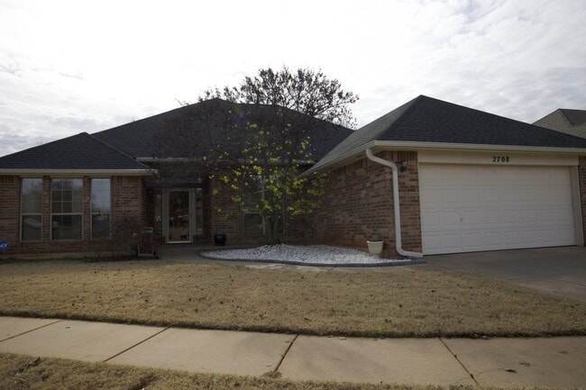 Building Photo - 2708 NW 170th Terrace