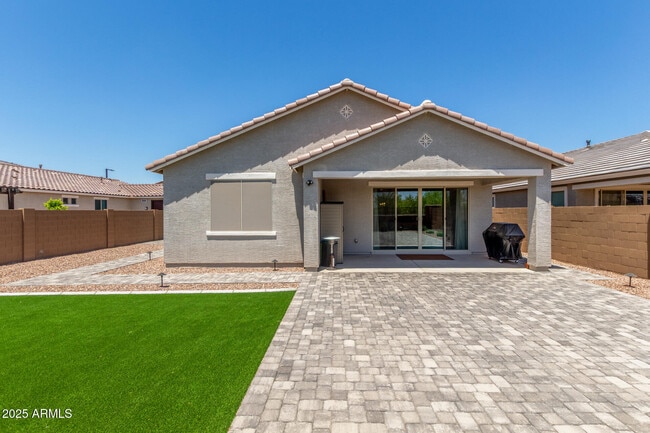 Building Photo - 17973 W Ashley Dr
