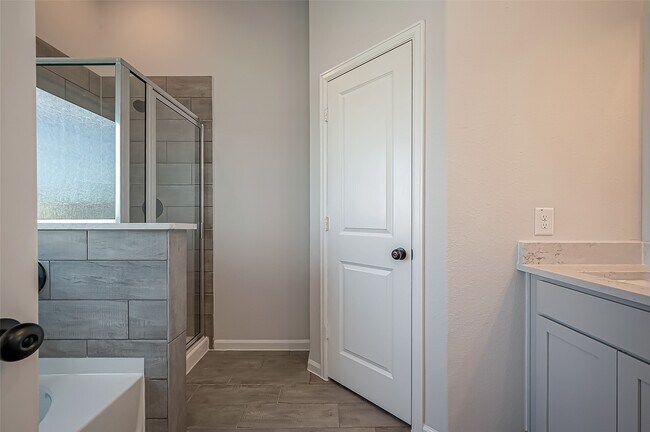 Building Photo - 12934 California Palm Ct