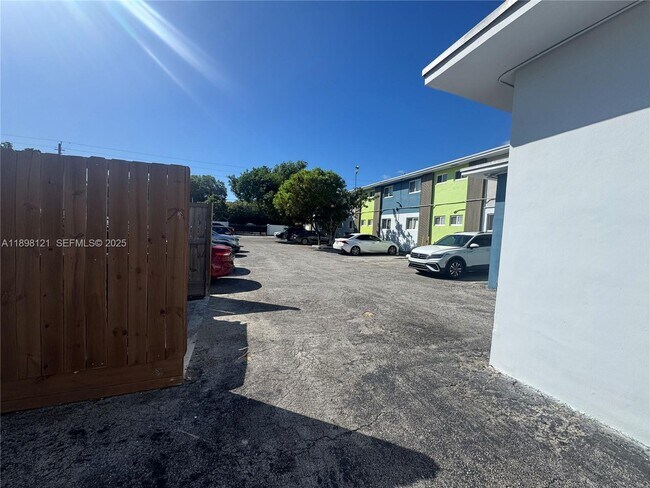 Building Photo - 6805 SW 88th St