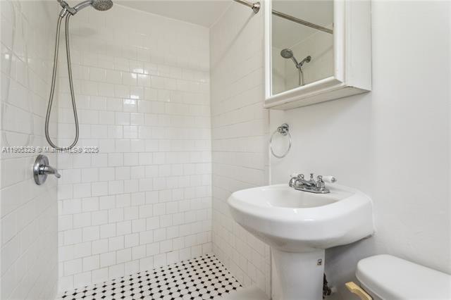 Building Photo - 1231 Ferdinand St