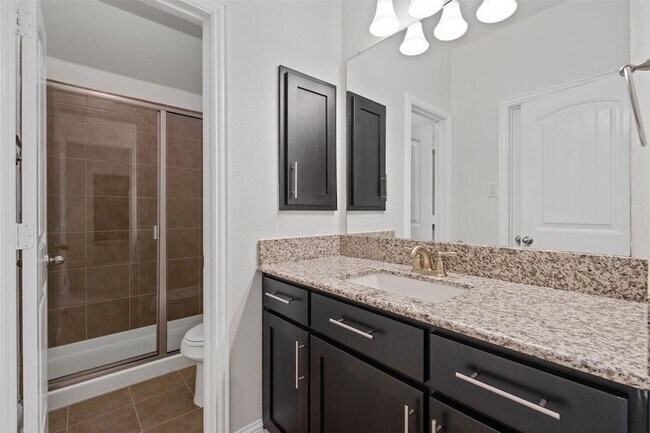 Building Photo - 8705 Tutbury Pl
