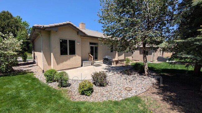 Building Photo - 2795 Stonewall Heights