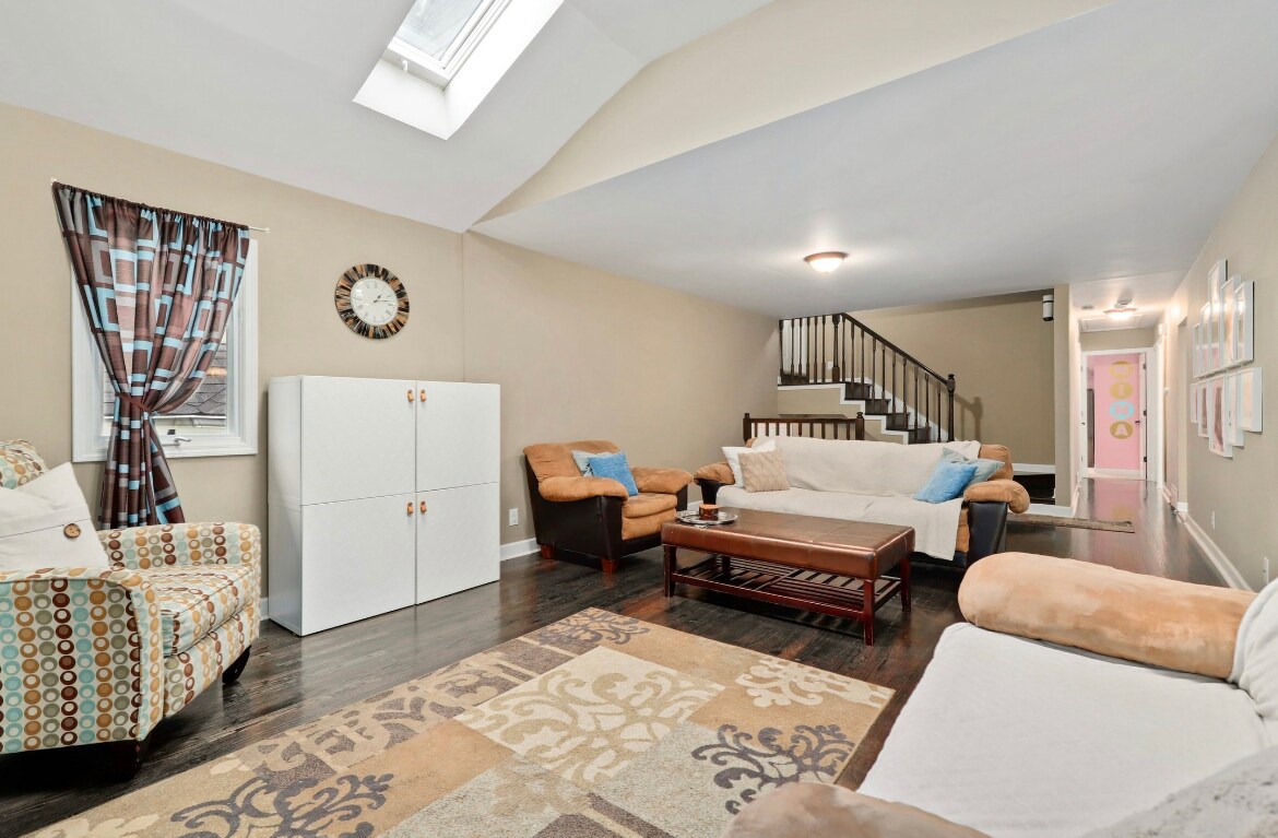 Living Room - 511 Krause Ave