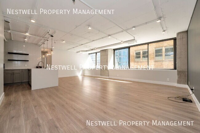 Building Photo - 44 W Broadway