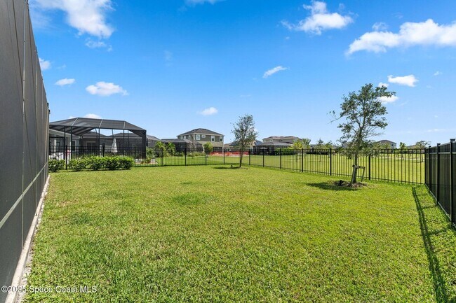 Building Photo - 8215 Millbrook Ave