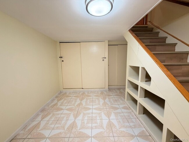 Building Photo - 137-02 64th Rd