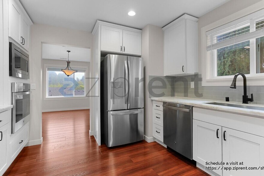 Building Photo - 13449 14th Ave S