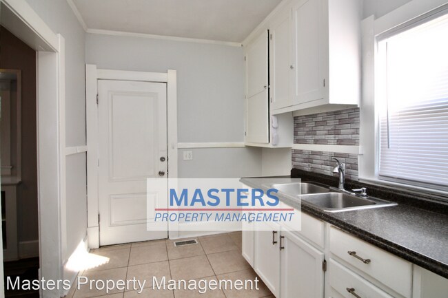 Building Photo - 3 br, 1 bath House - 1816 Marne Ave