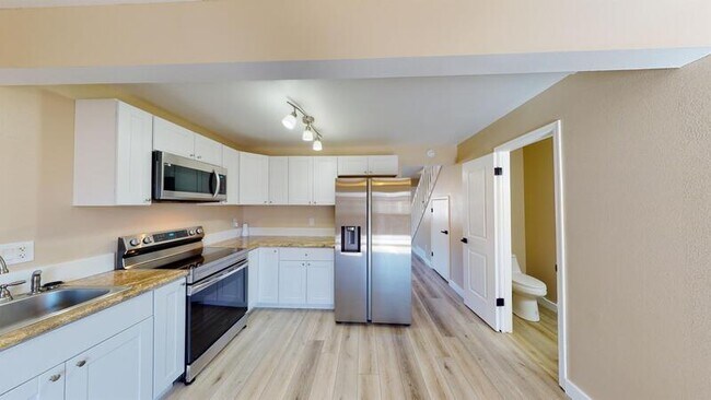 Primary Photo - 5561 Dunbar Ct