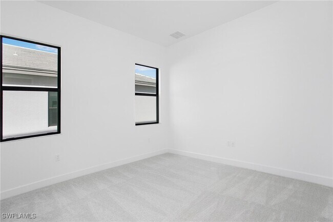 Building Photo - 12794 Woodbury Dr