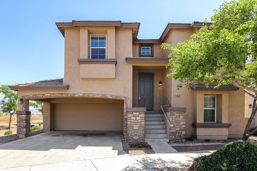 Primary Photo - 5143 W Albeniz Pl