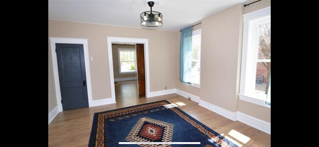 Building Photo - 3331 Lemp Ave