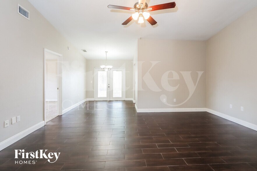 Building Photo - 7912 Apache Ln