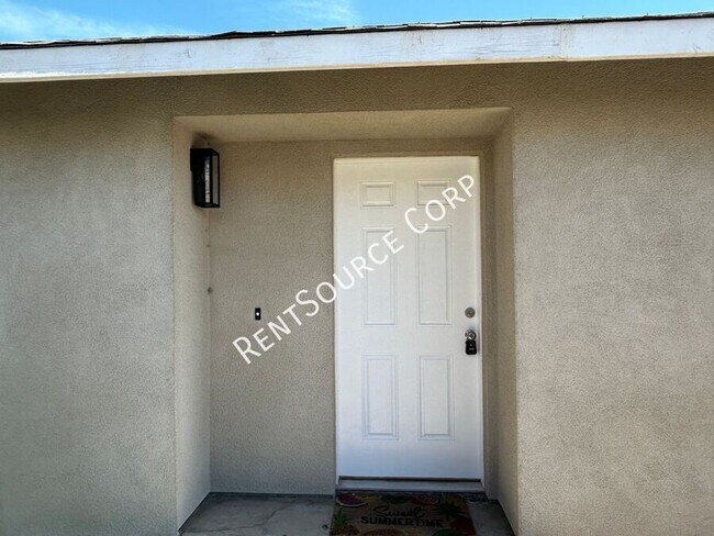 Building Photo - 504 W. Avenue J4-Unit 508A