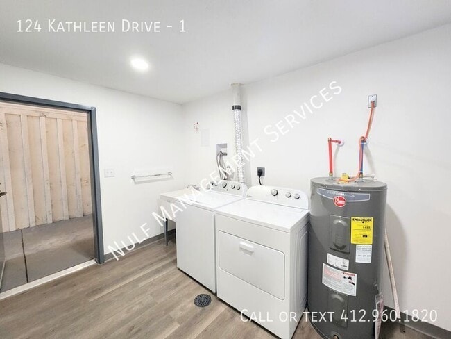 Building Photo - 124 Kathleen Dr