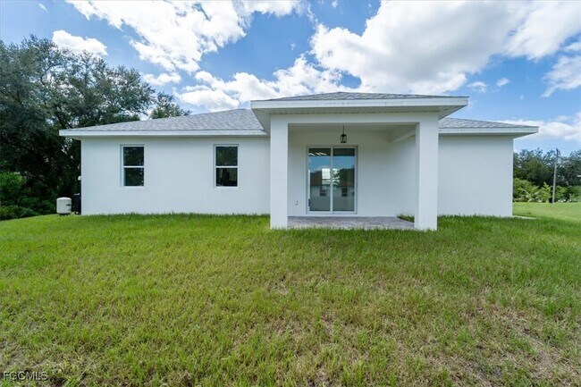 Building Photo - 1508 Hibiscus Ave