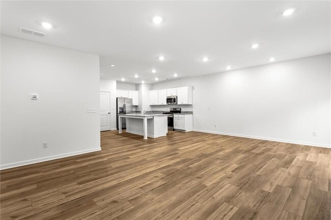 Building Photo - 166 Vision St