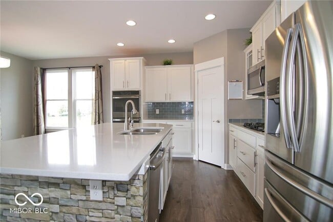 Building Photo - 14905 Dennison Dr