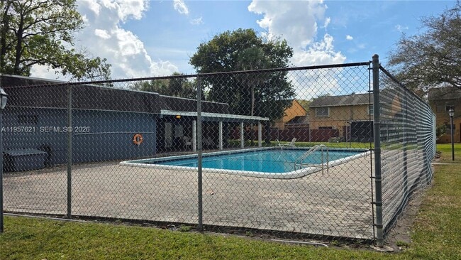 Building Photo - 7085 W Sunrise Blvd