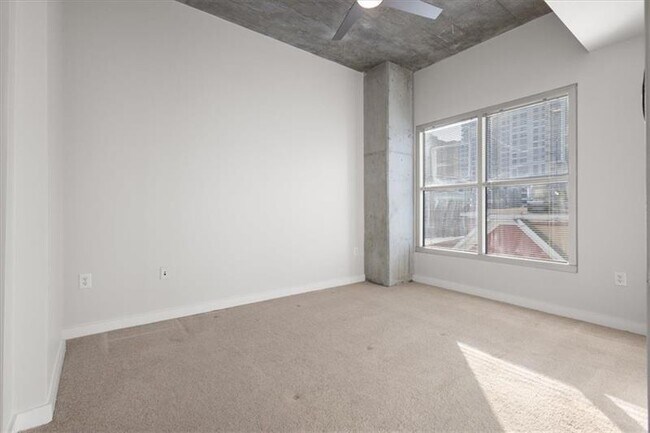 Building Photo - 250 Pharr Rd NE