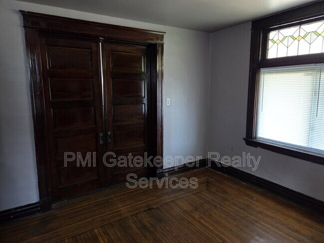 Building Photo - 954 Hawthorne Ave