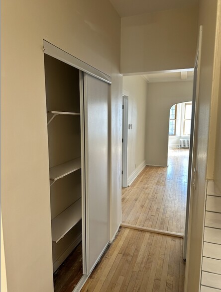 Pantry - 1628 N Central Park Ave