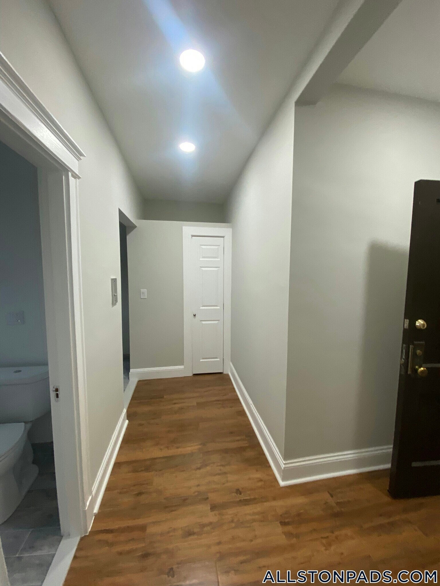 Building Photo - 1193 Commonwealth Ave