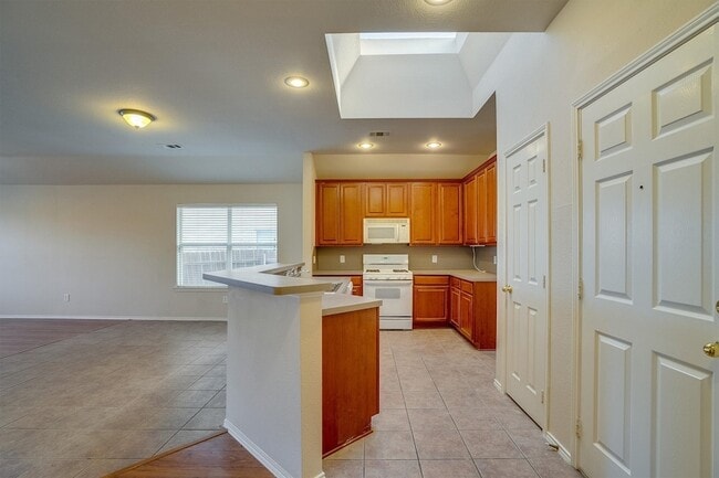 Building Photo - 9804 Westmere Ln