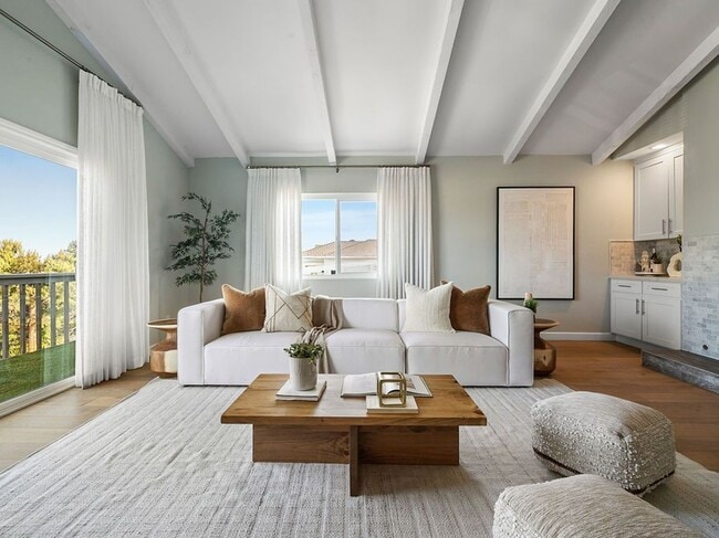 Building Photo - 1141 Stanford Ave