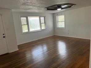 Building Photo - 404 S Cougar Ave