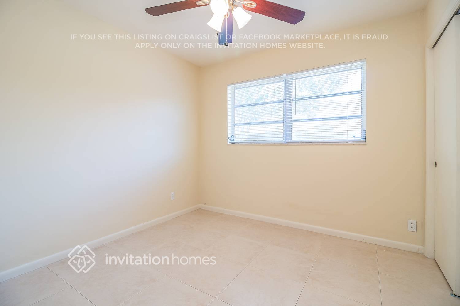 Building Photo - 610 Zinnia Dr