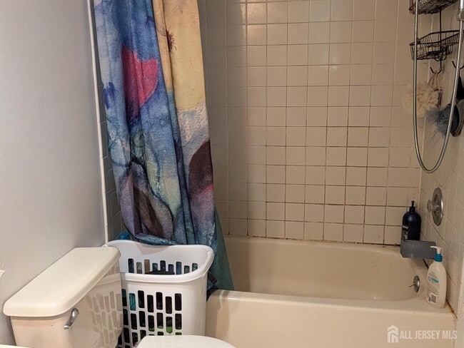 Building Photo - 2103 Timber Oaks Rd