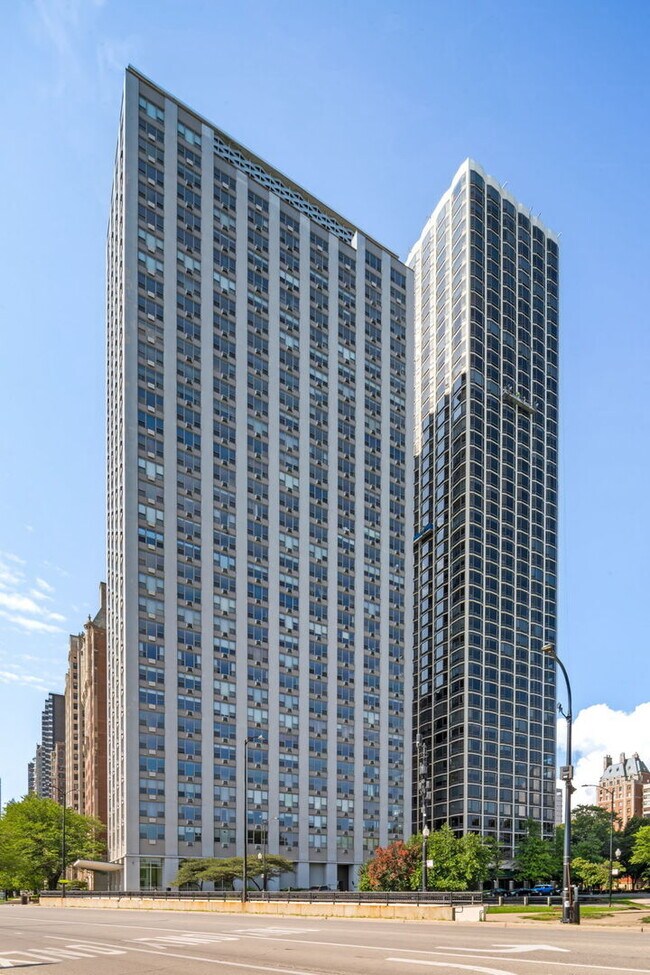 Primary Photo - 1550 N Lake Shore Dr