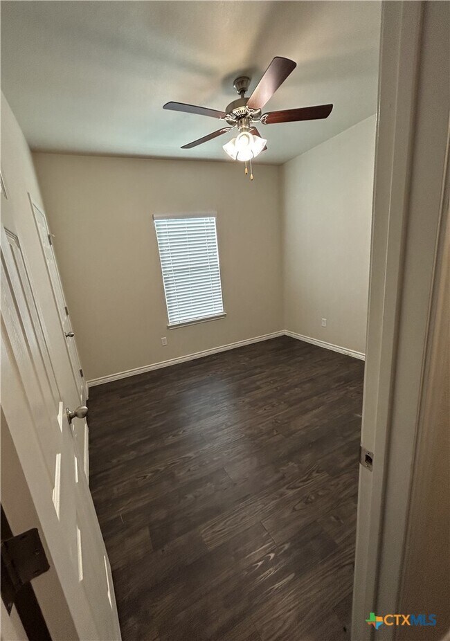 Building Photo - 3607 Barnacle Dr