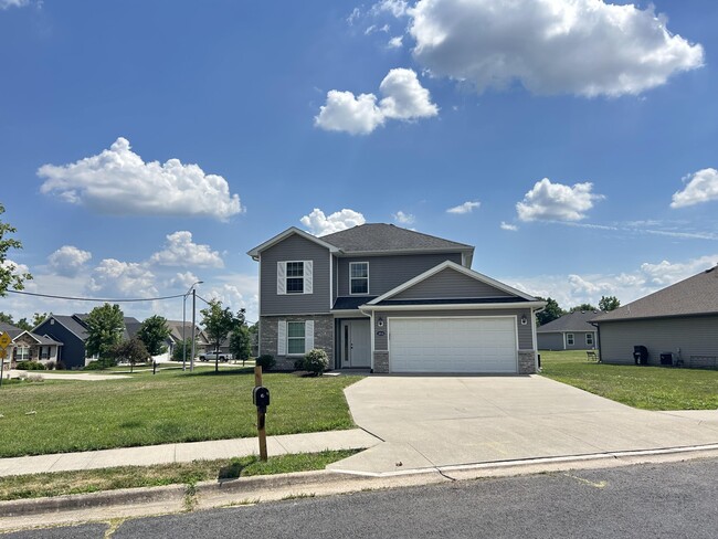 Primary Photo - 1814 Hatton Dr