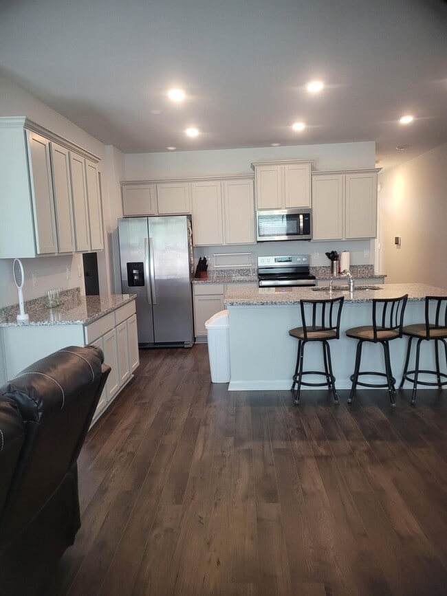 Building Photo - 3538 Firestone Dr