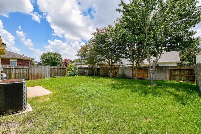Building Photo - 19915 Juniper Berry Dr
