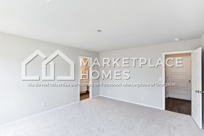 Building Photo - 1011 W Cheyenne Ln