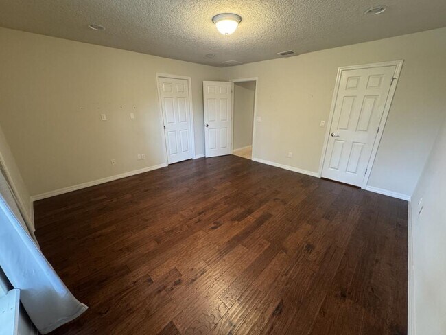 Building Photo - 11902 Lorenza Ln