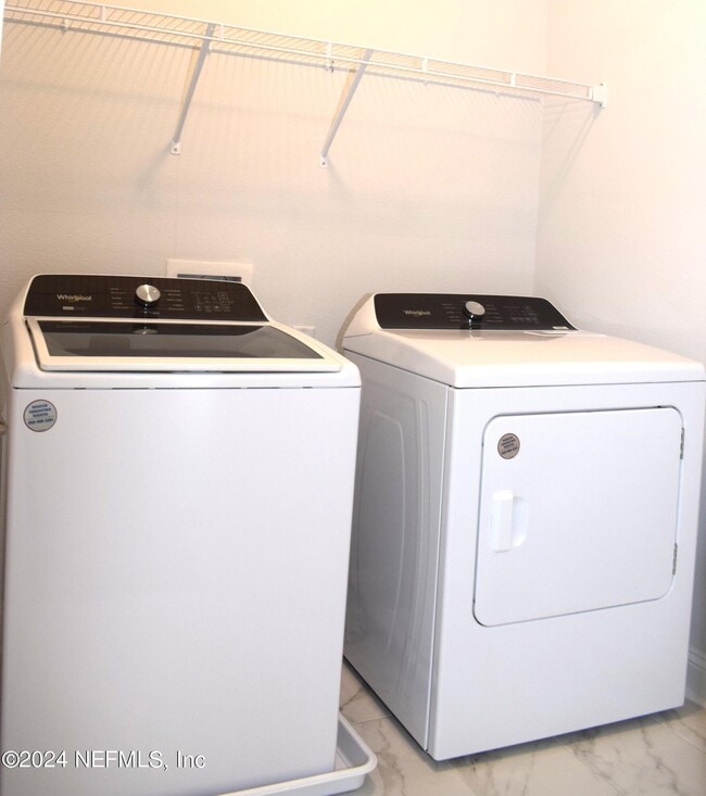 Building Photo - 635 Rum Runner Wy