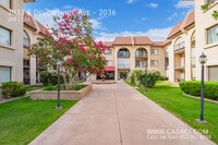 Building Photo - 3033 E Devonshire Ave