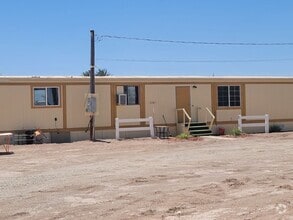 Building Photo - Mobile Home For Rent