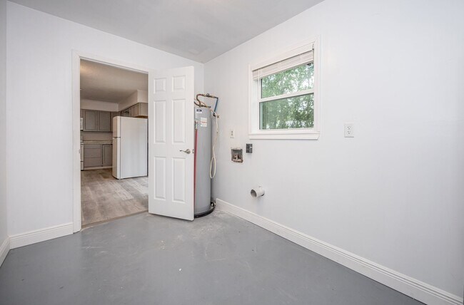 Building Photo - Charming Home in the Heart of Ocean Springs!