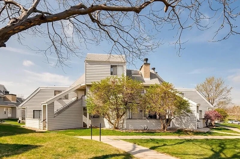 Building Photo - 17050 E Ford Dr