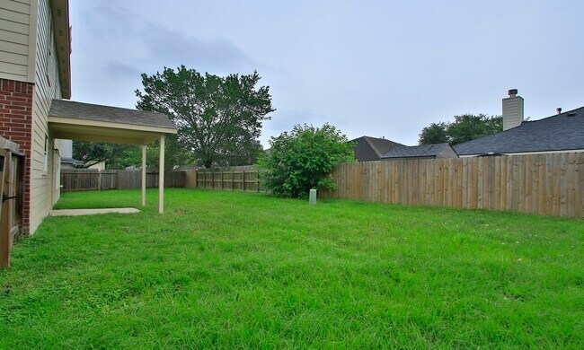 Building Photo - 20102 Glacier Falls Dr